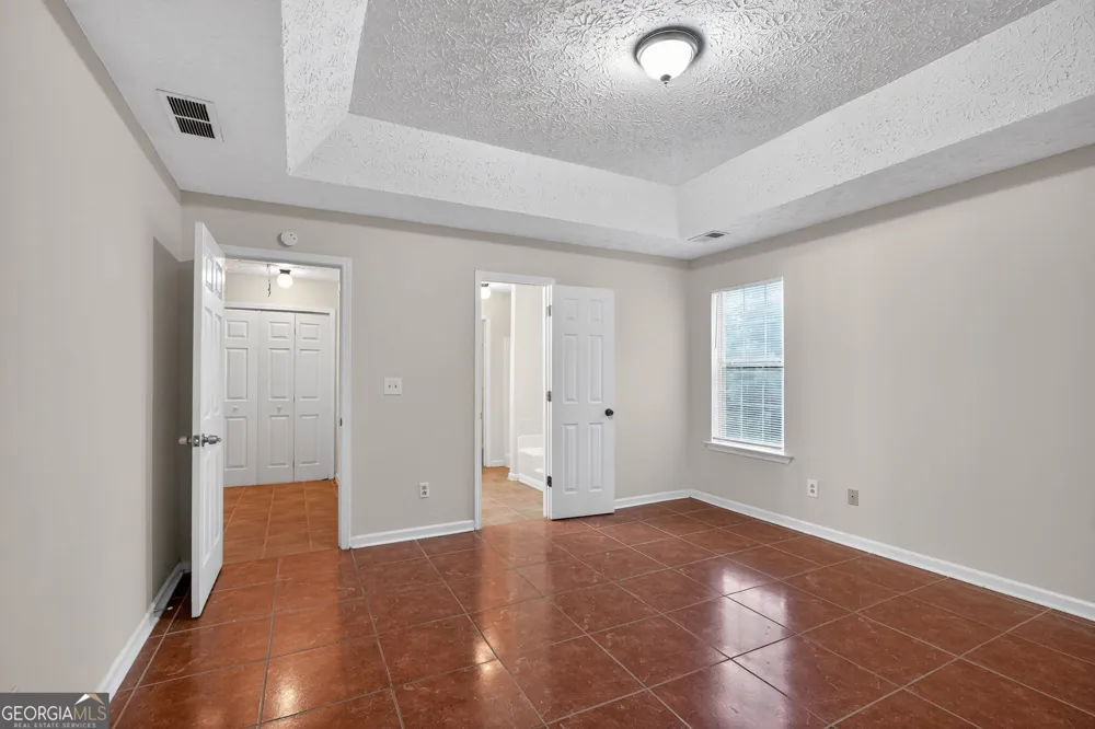 221 Fairview PT Ellenwood, GA 30294