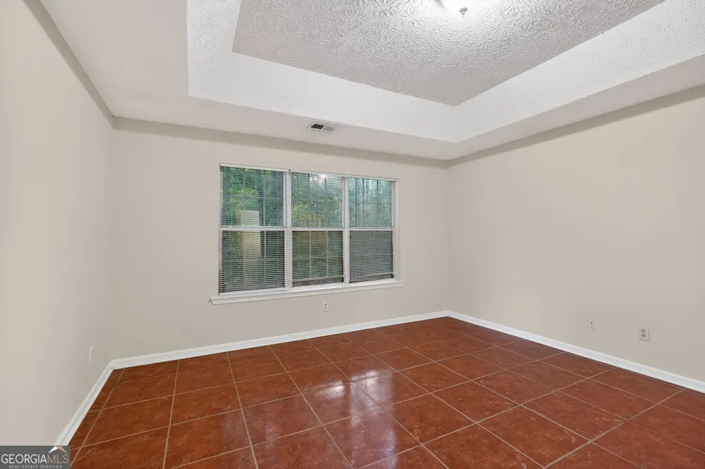 221 Fairview PT Ellenwood, GA 30294
