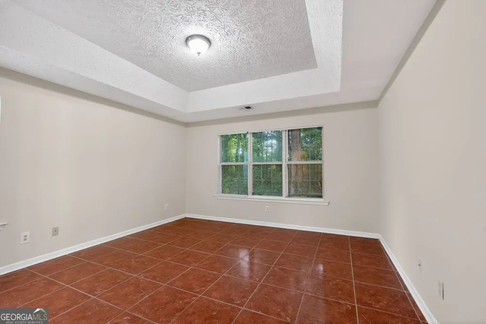 221 Fairview PT Ellenwood, GA 30294