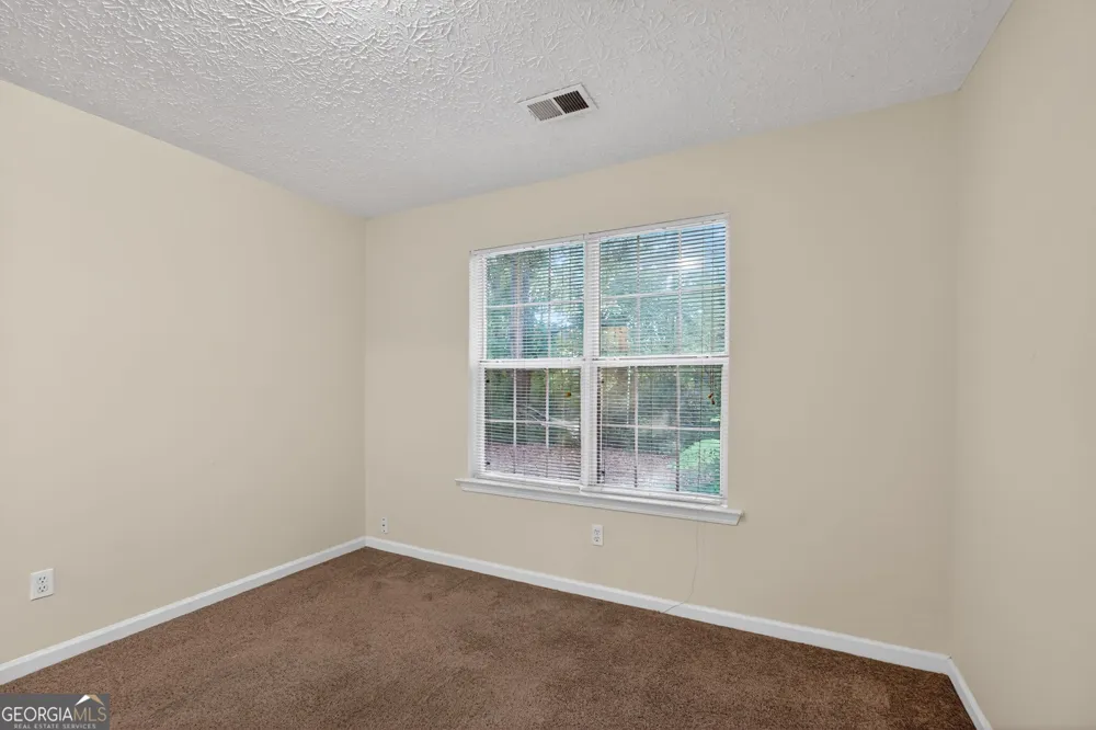 221 Fairview PT Ellenwood, GA 30294