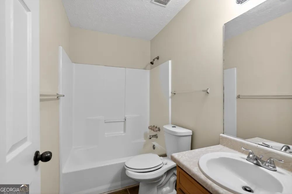 221 Fairview PT Ellenwood, GA 30294