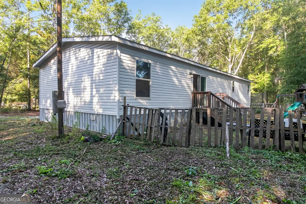 219 Compass RD Jesup, GA 31545