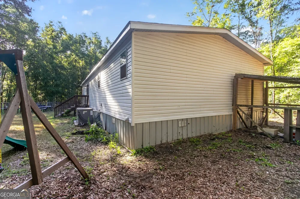 219 Compass RD Jesup, GA 31545