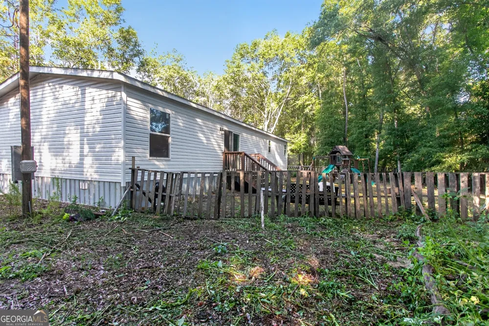 219 Compass RD Jesup, GA 31545