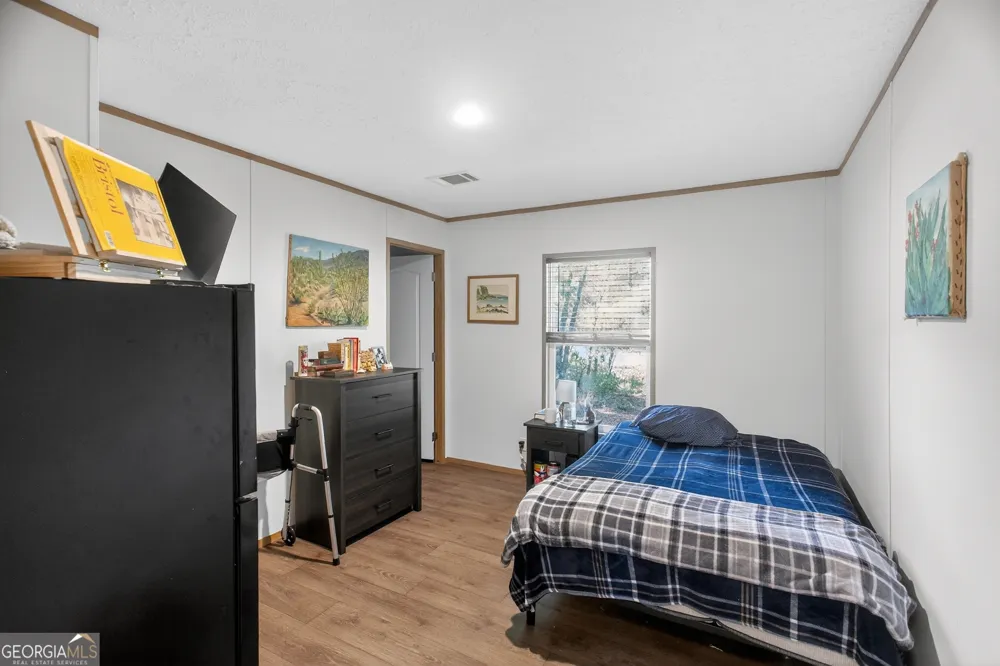 219 Compass RD Jesup, GA 31545