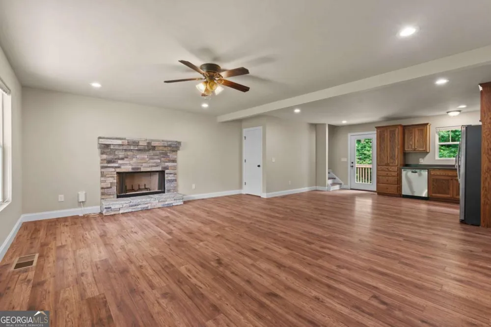 148 Brooks DR Dahlonega, GA 30533
