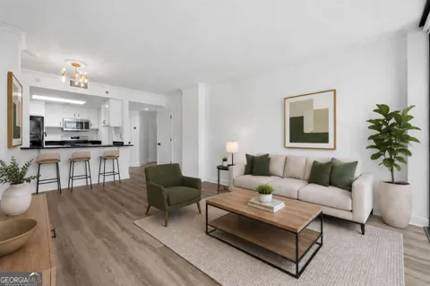 1280 W Peachtree ST NW