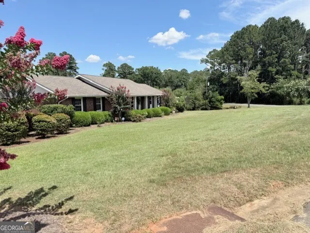 142 Lakewood DR Blakely, GA 39823