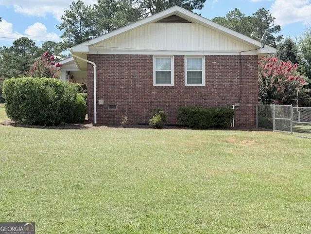 142 Lakewood DR Blakely, GA 39823