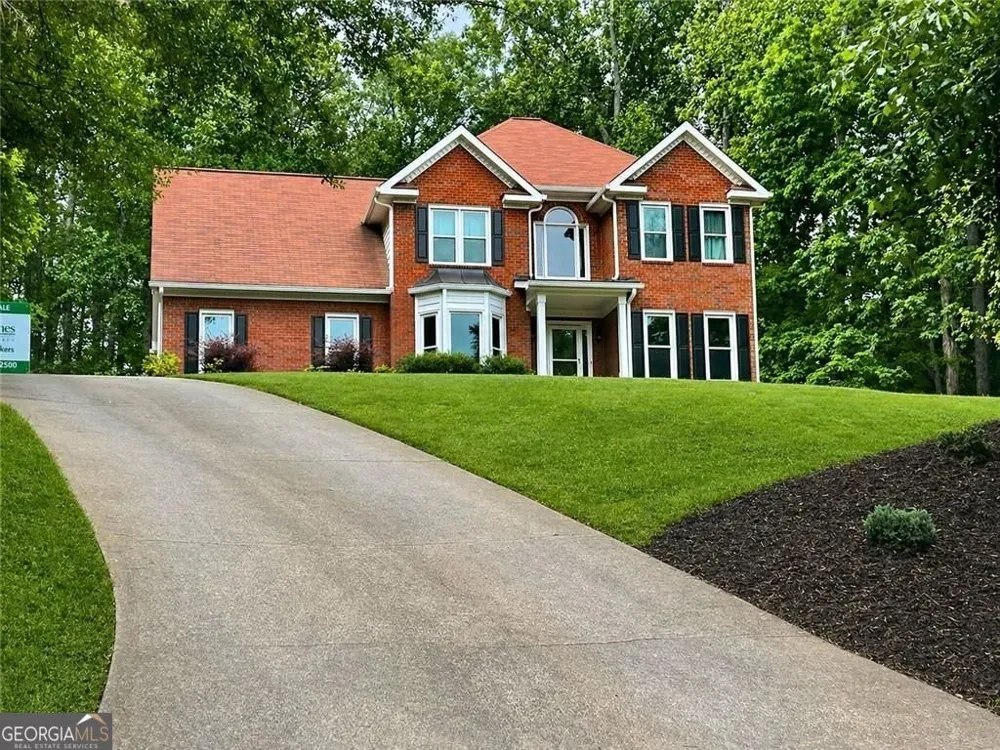2482 Windchase CT Buford, GA 30518