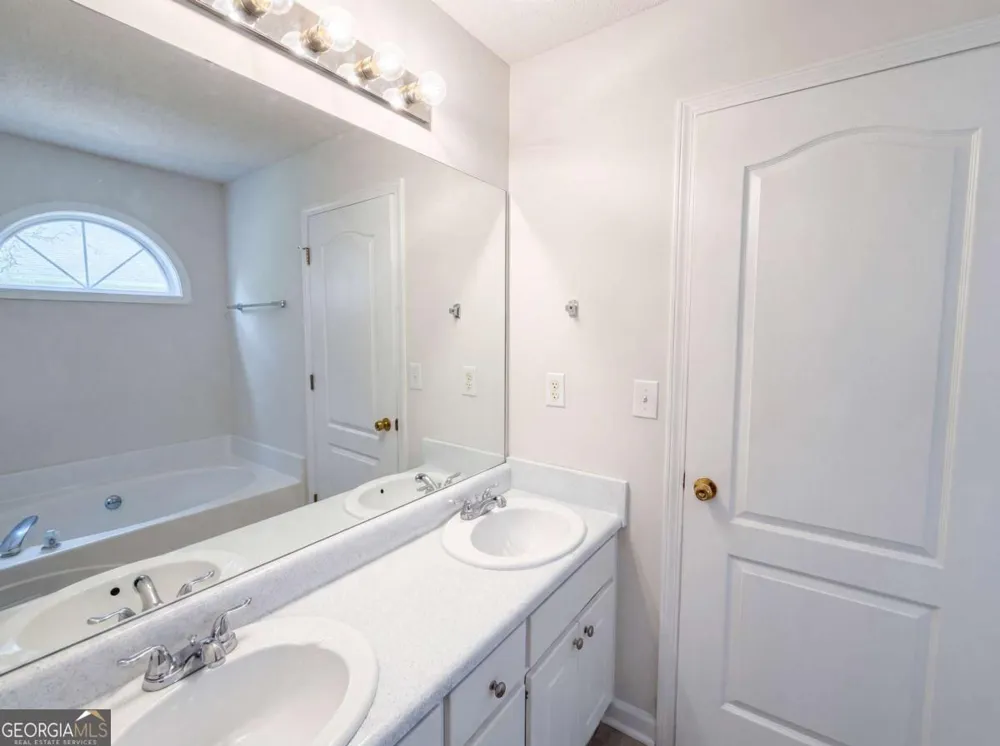 179 Rockport DR McDonough, GA 30253