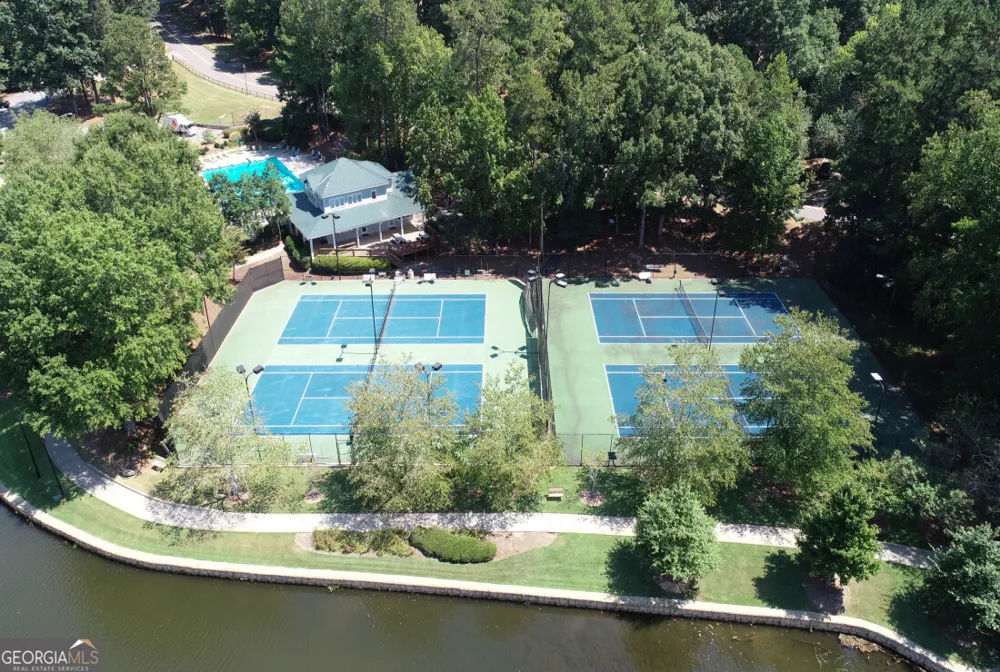 270 Lakeview RDG W Roswell, GA 30076