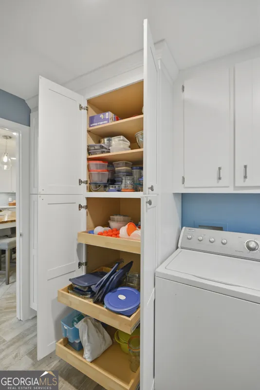 270 Lakeview RDG W Roswell, GA 30076