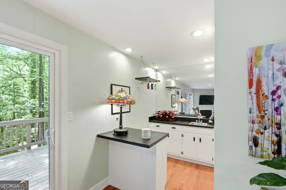 270 Lakeview RDG W Roswell, GA 30076