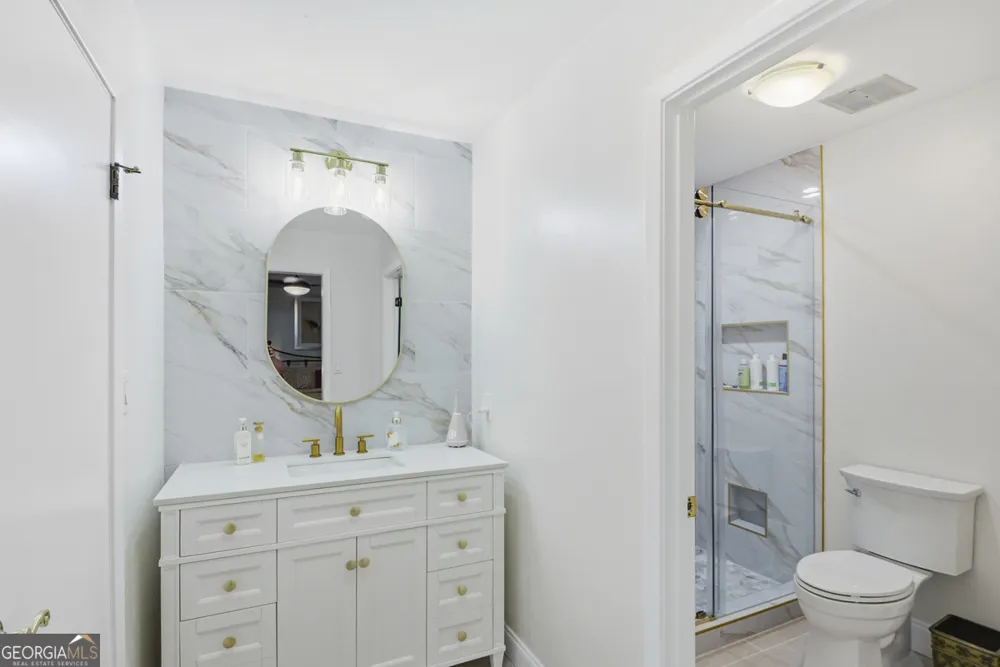 270 Lakeview RDG W Roswell, GA 30076