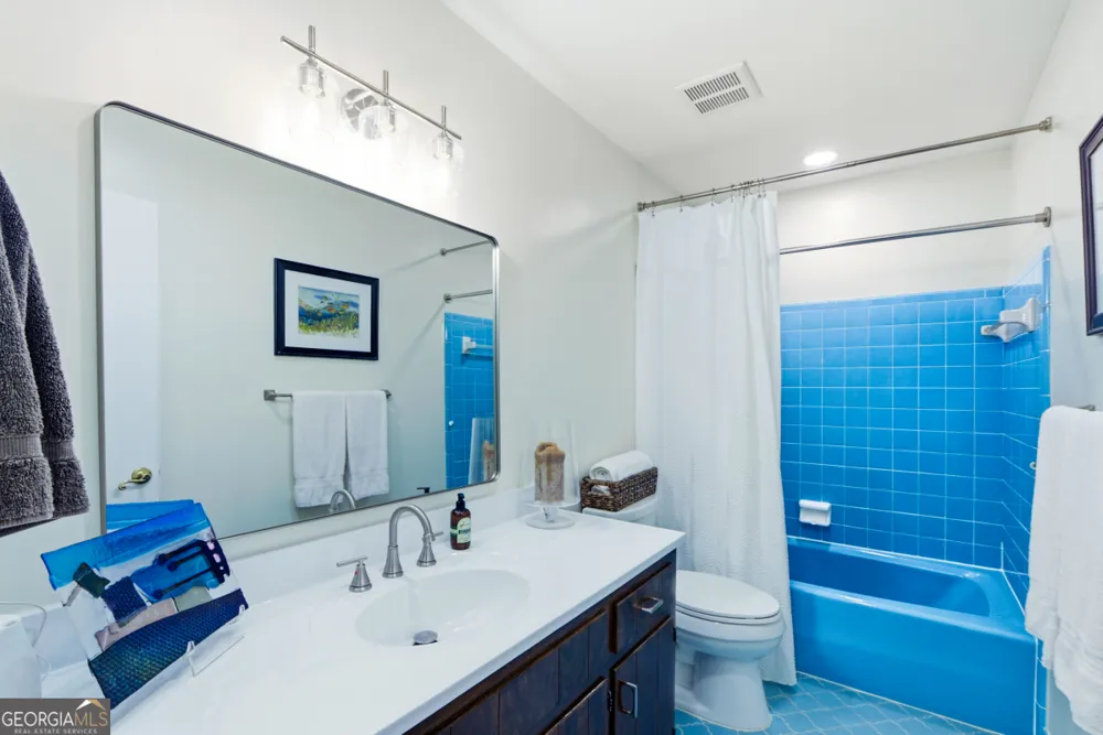 270 Lakeview RDG W Roswell, GA 30076