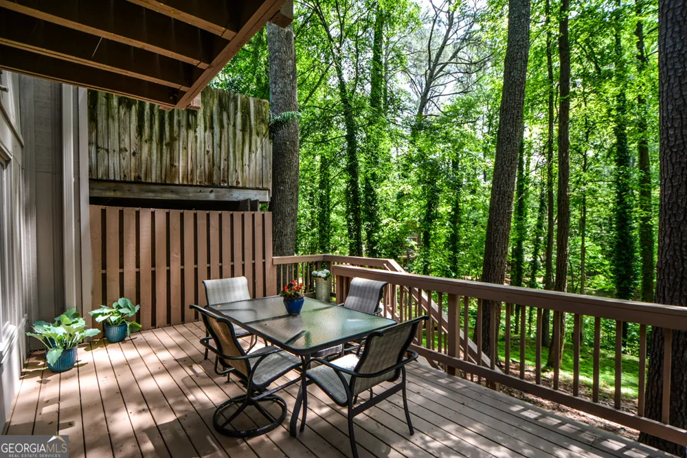 270 Lakeview RDG W Roswell, GA 30076