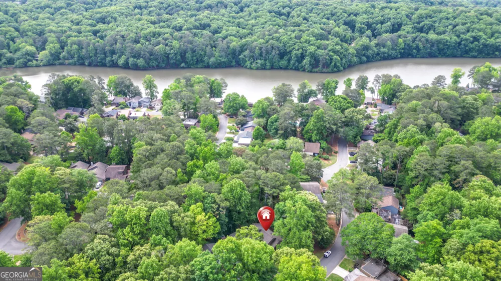270 Lakeview RDG W Roswell, GA 30076