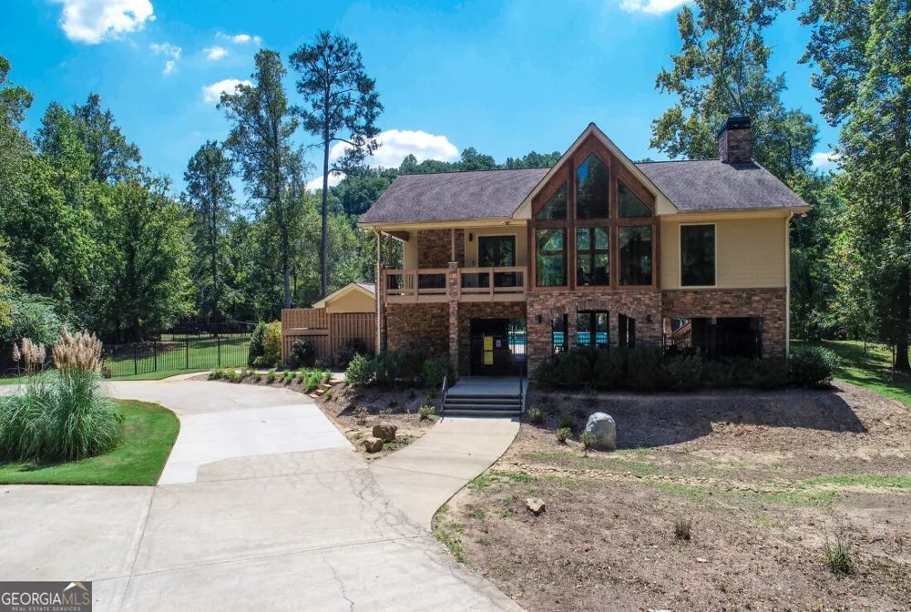 270 Lakeview RDG W Roswell, GA 30076