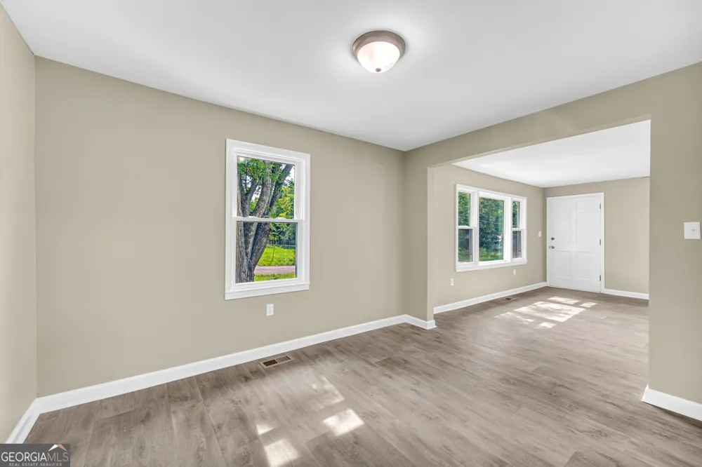266 Randall ST Lavonia, GA 30553