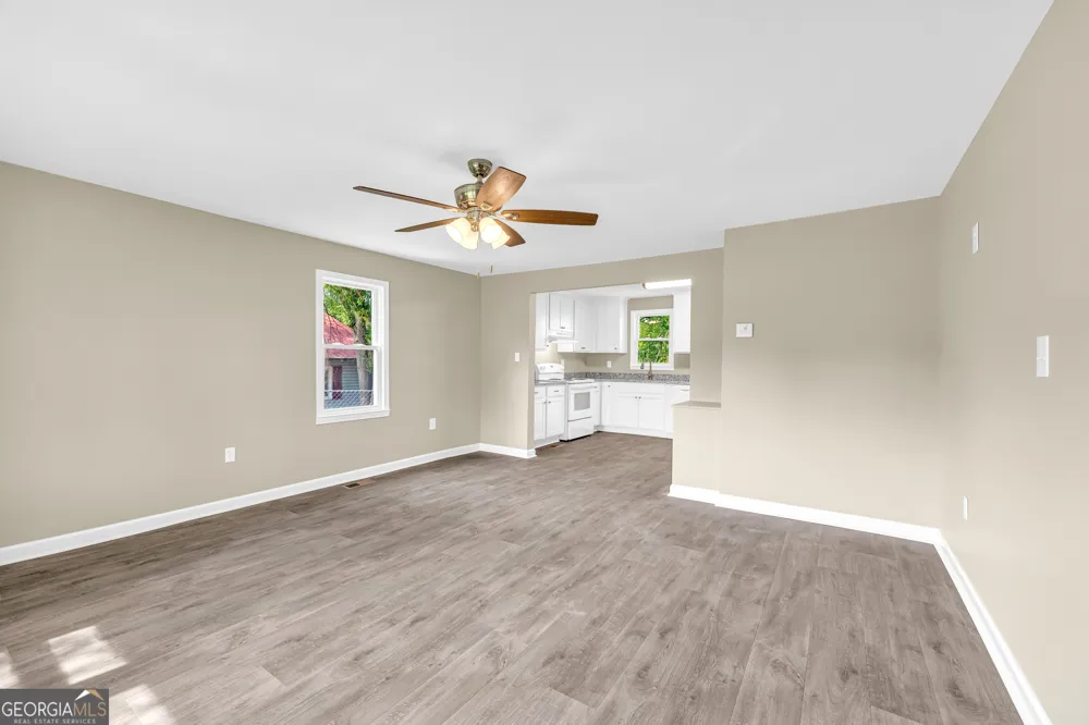 266 Randall ST Lavonia, GA 30553