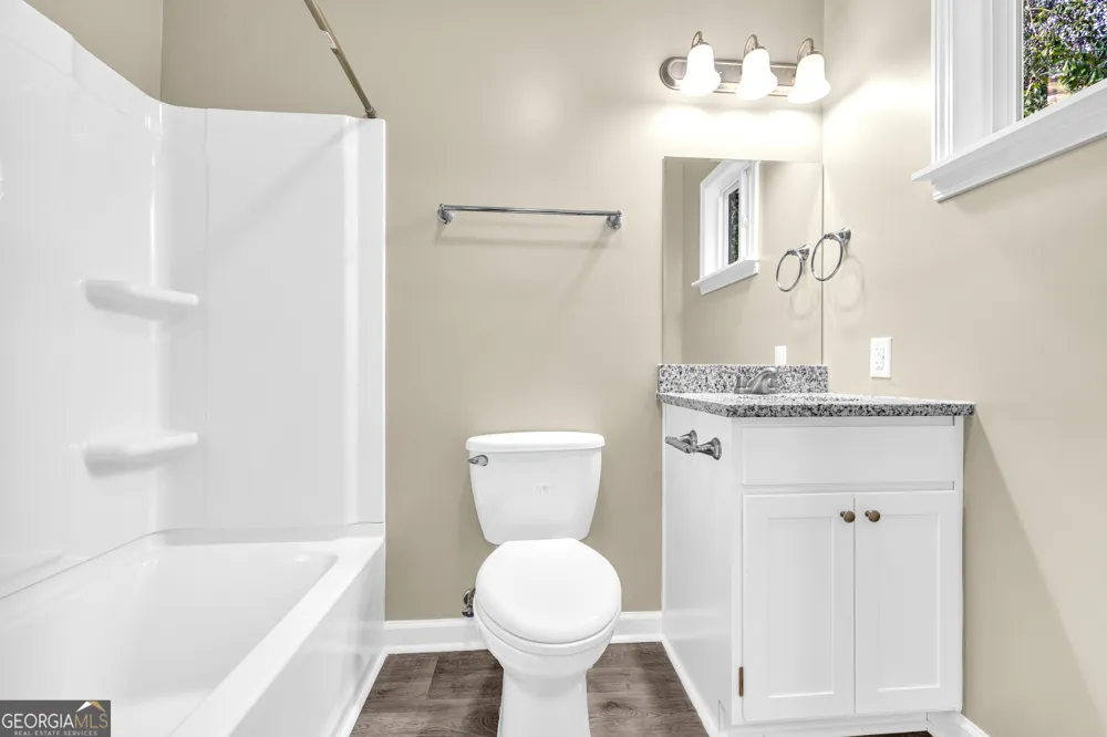 266 Randall ST Lavonia, GA 30553