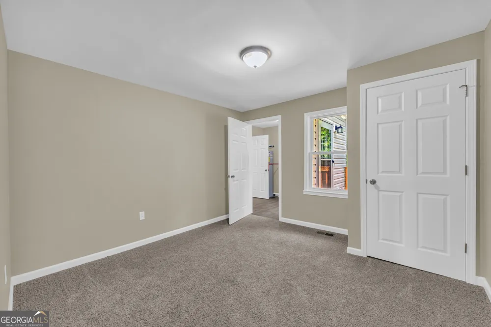 266 Randall ST Lavonia, GA 30553