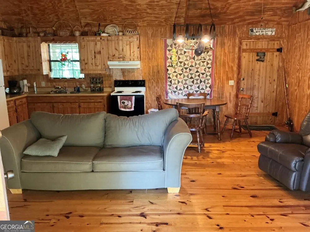 135 Woodland DR Georgetown, GA 39854