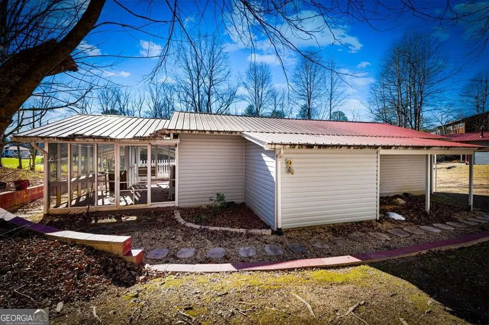 118 Jordan RD Blairsville, GA 30512