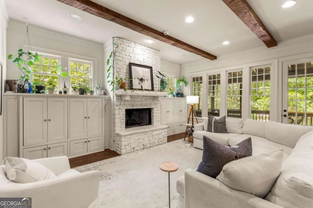 10568 Serenbe LN Chattahoochee Hills, GA 30268