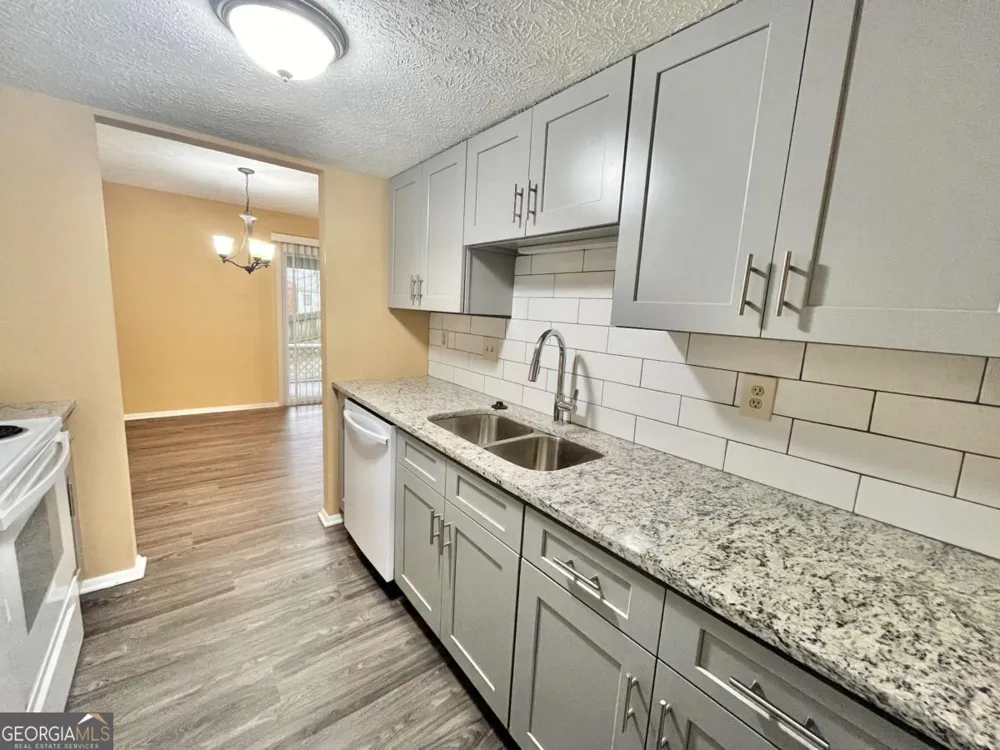 6418 Meadow Rue DR Peachtree Corners, GA 30092