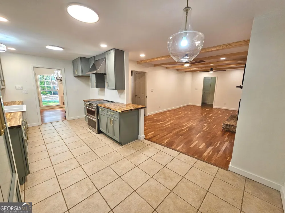 615 Kings RD Athens, GA 30606