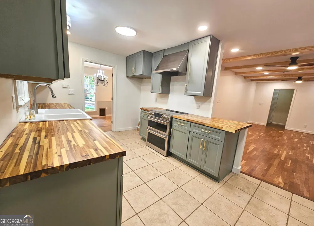 615 Kings RD Athens, GA 30606