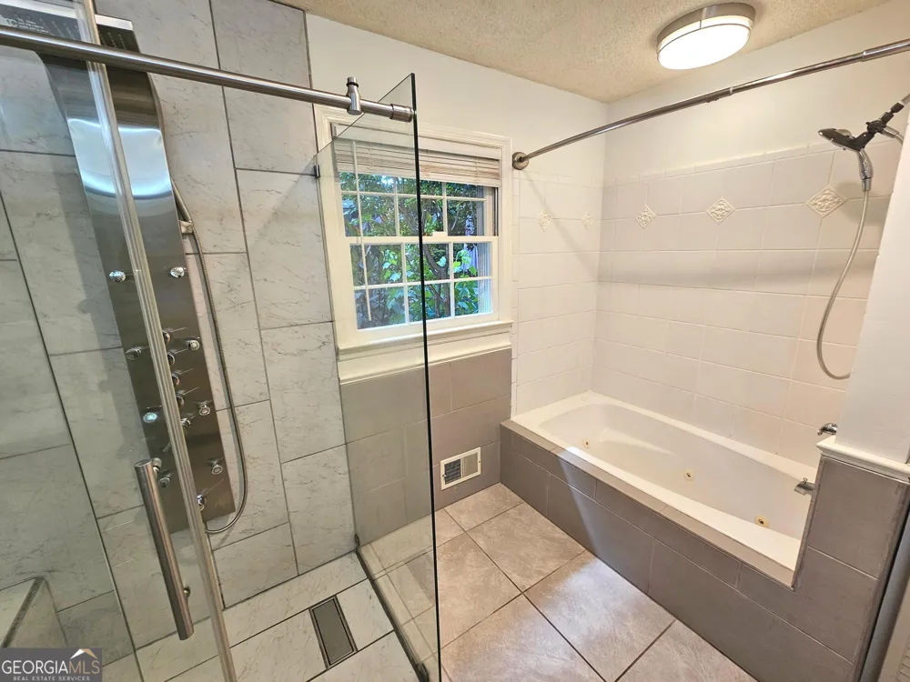 615 Kings RD Athens, GA 30606