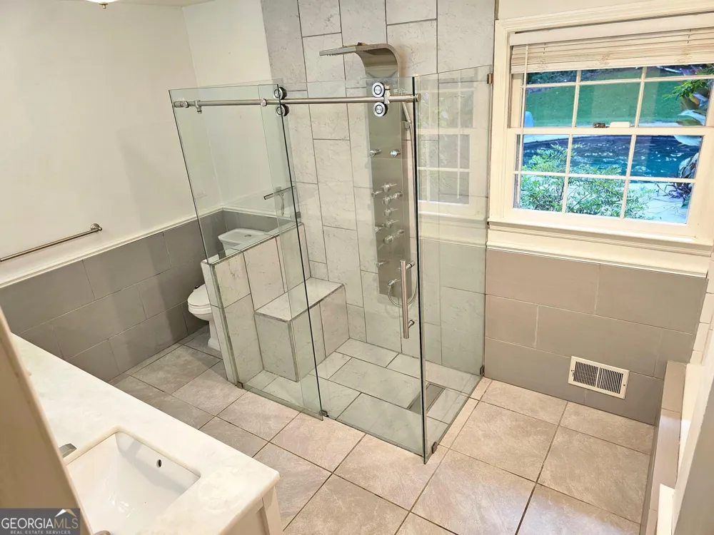 615 Kings RD Athens, GA 30606