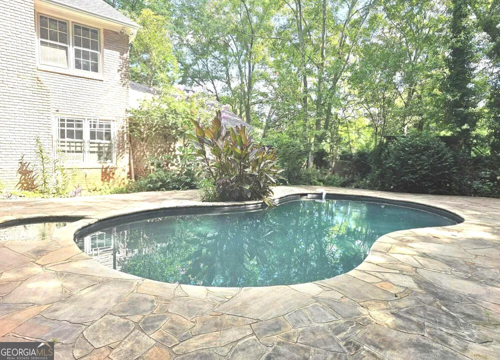 615 Kings RD Athens, GA 30606