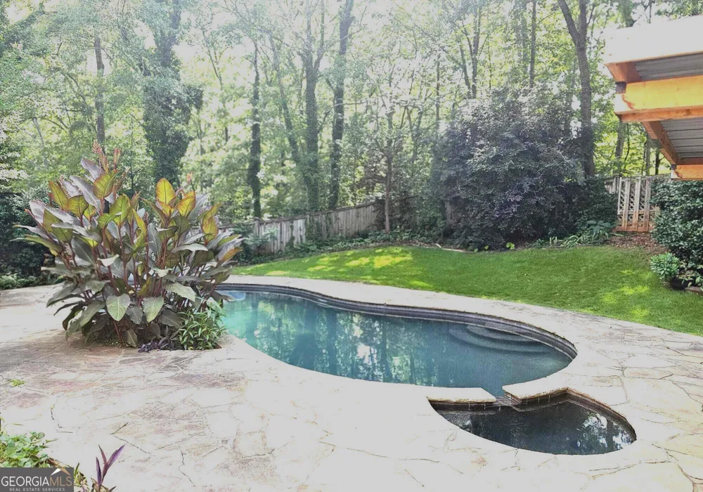 615 Kings RD Athens, GA 30606