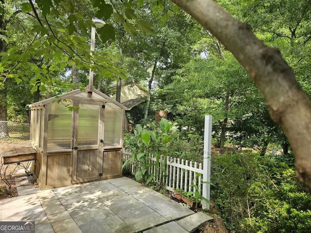 615 Kings RD Athens, GA 30606