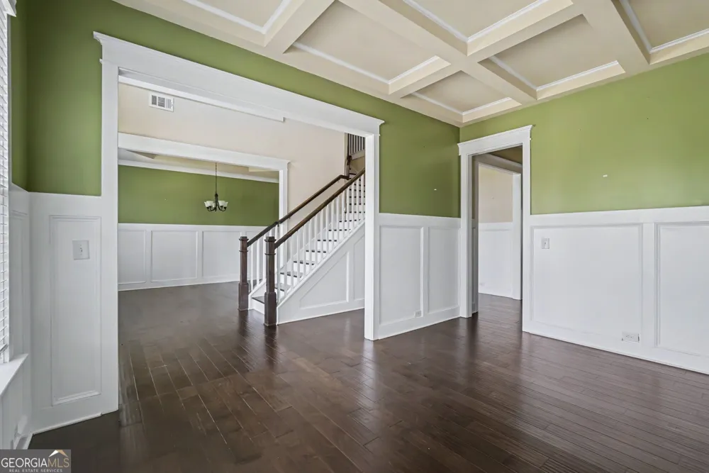 411 Ridgeway LN Canton, GA 30114