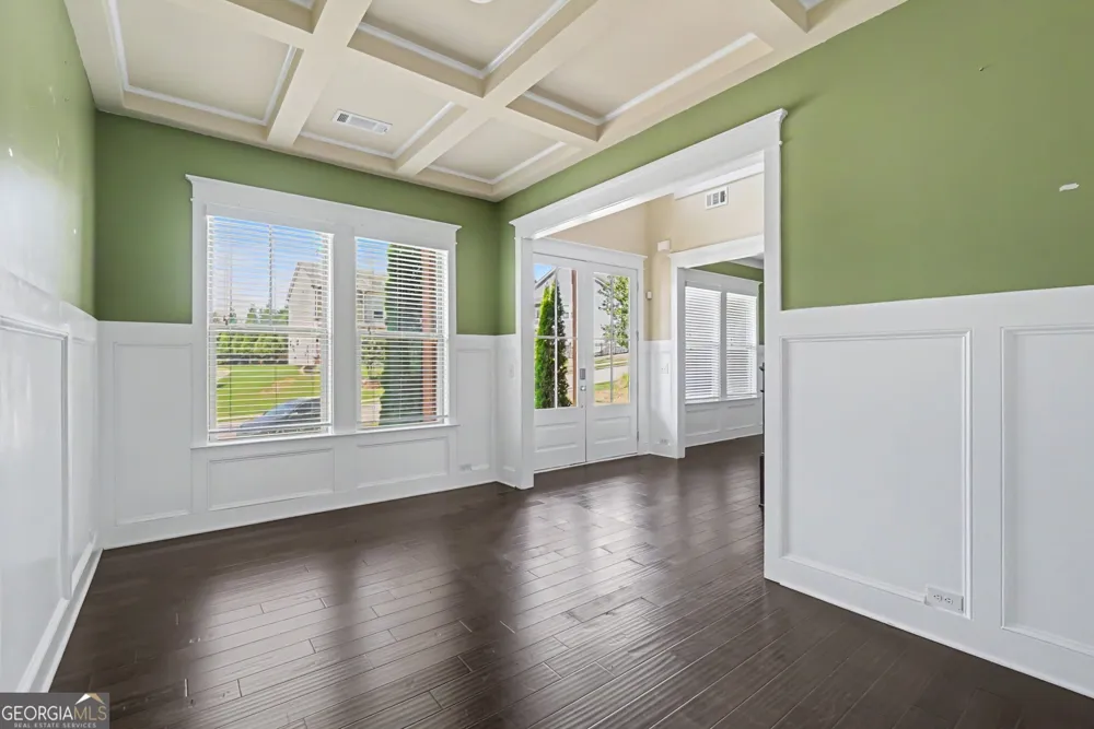 411 Ridgeway LN Canton, GA 30114