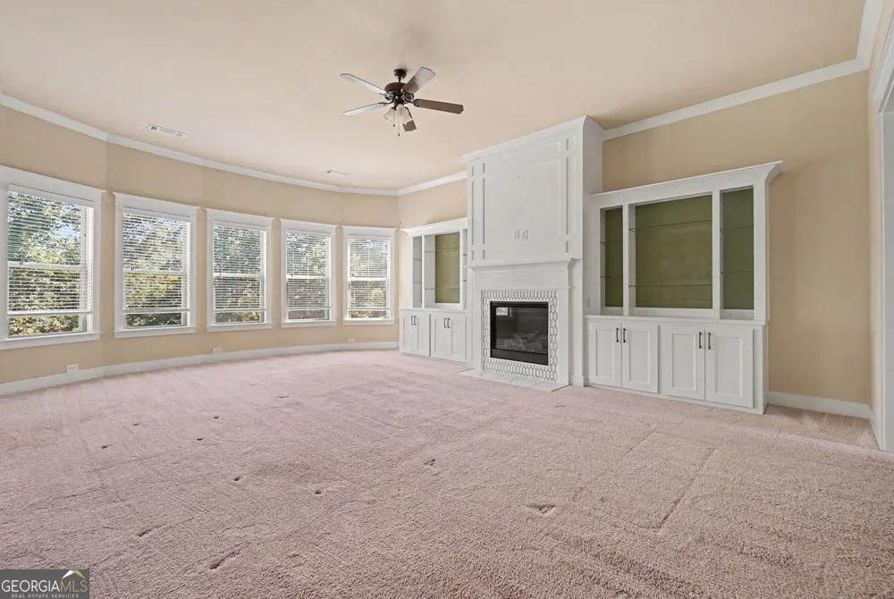 411 Ridgeway LN Canton, GA 30114