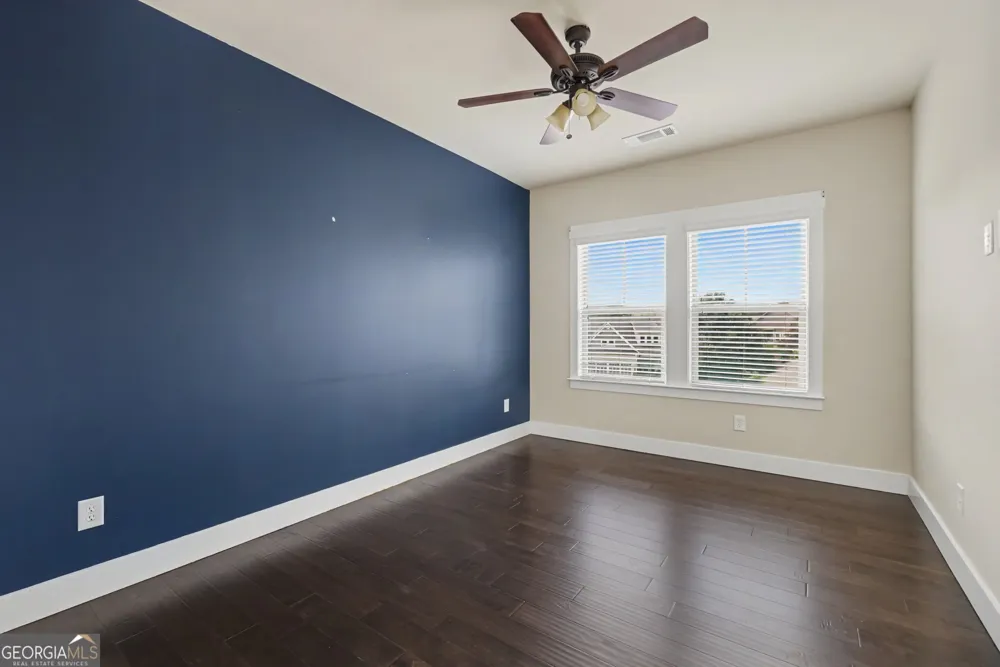 411 Ridgeway LN Canton, GA 30114