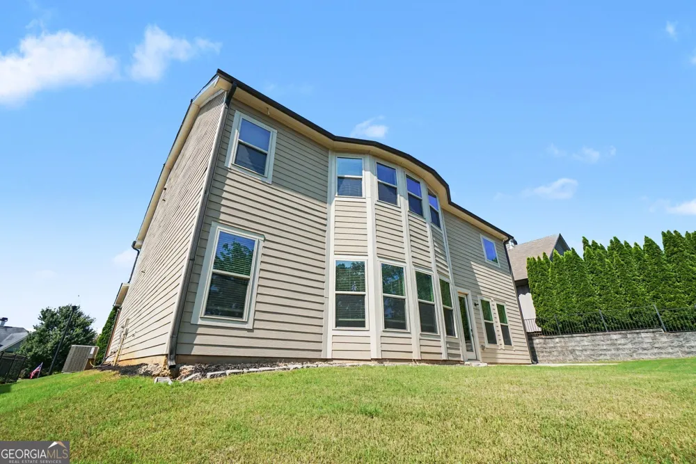 411 Ridgeway LN Canton, GA 30114