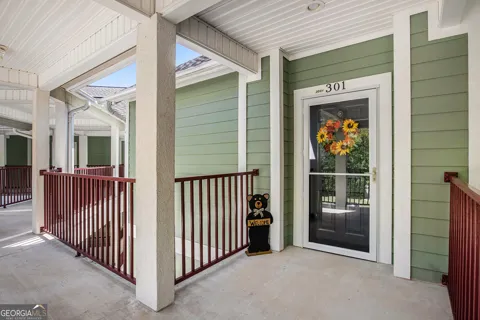 300 Banister DR