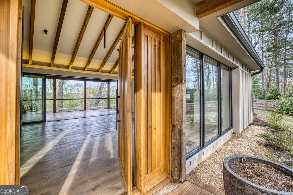 133 Oasis Ridge RD Lakemont, GA 30552