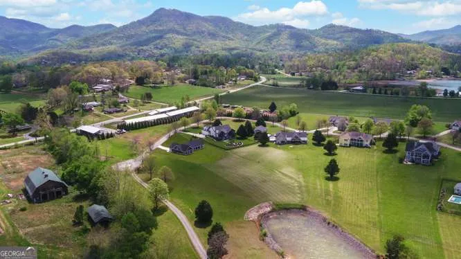 317 Bell Creek Cove RD Hiawassee, GA 30546