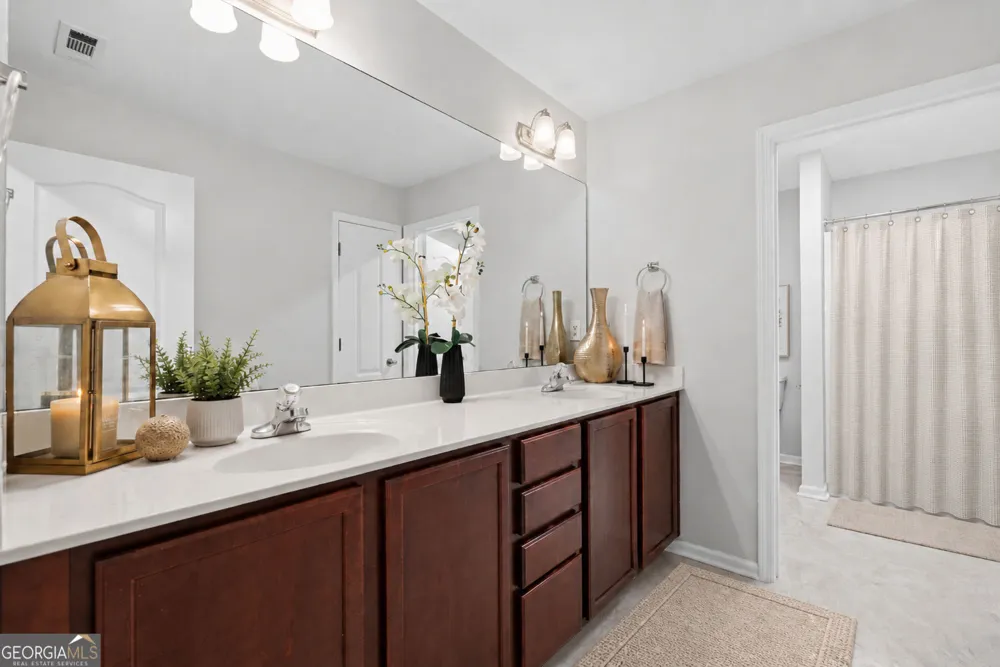 2148 Splitrail TRL NE Buford, GA 30519