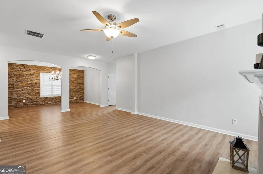 2148 Splitrail TRL NE Buford, GA 30519
