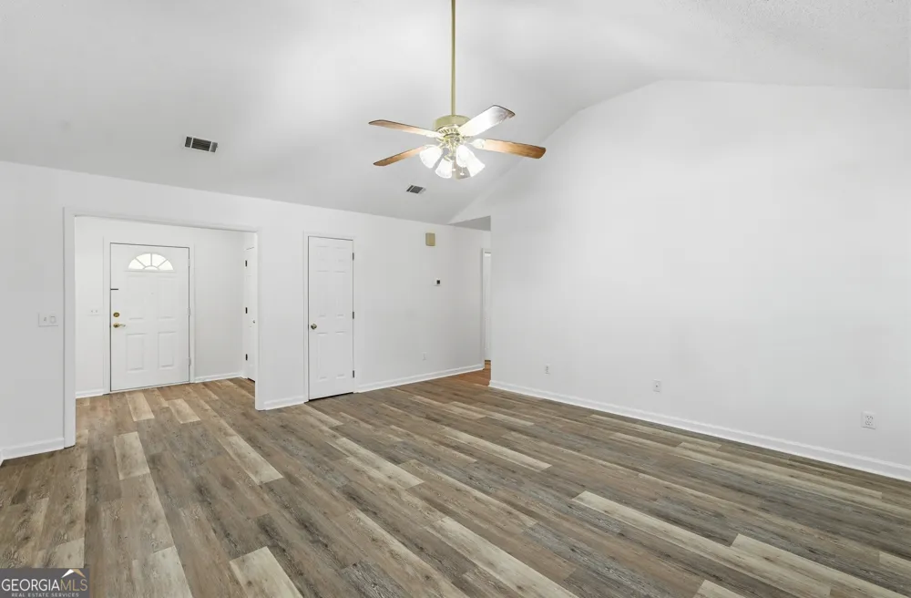 107 E Mills AVE Hinesville, GA 31313