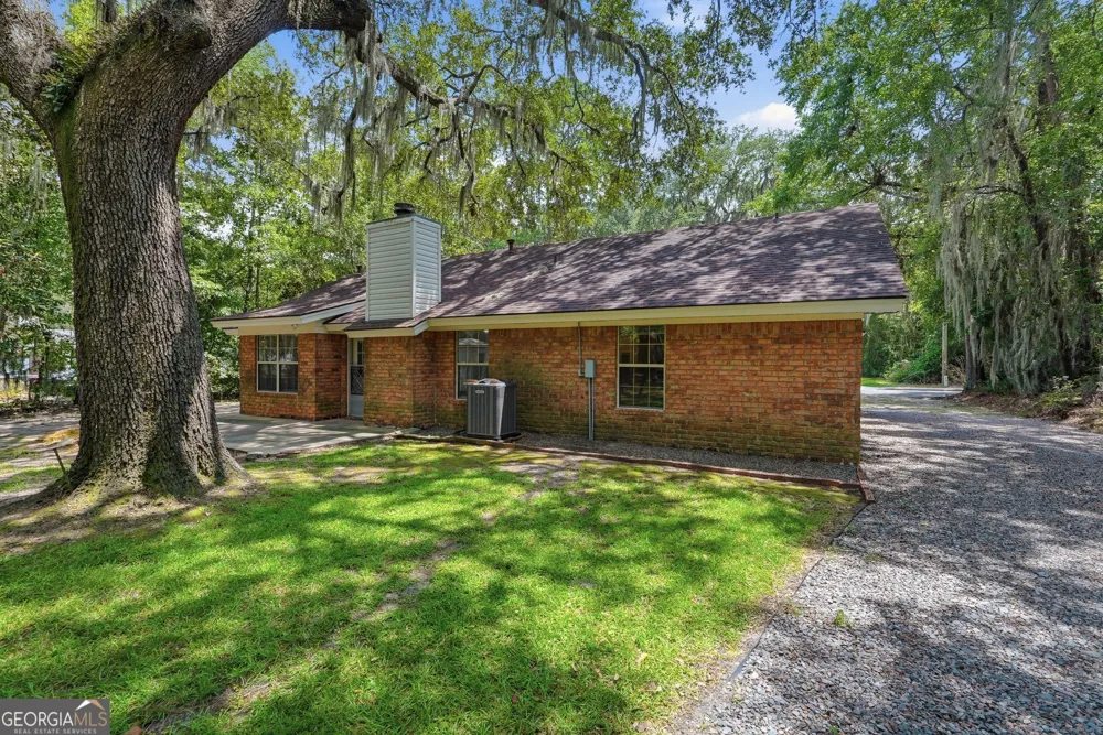 107 E Mills AVE Hinesville, GA 31313